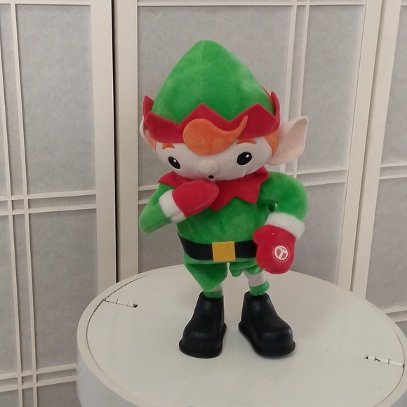 Jingle Smells Singing Dancing Farting Elf